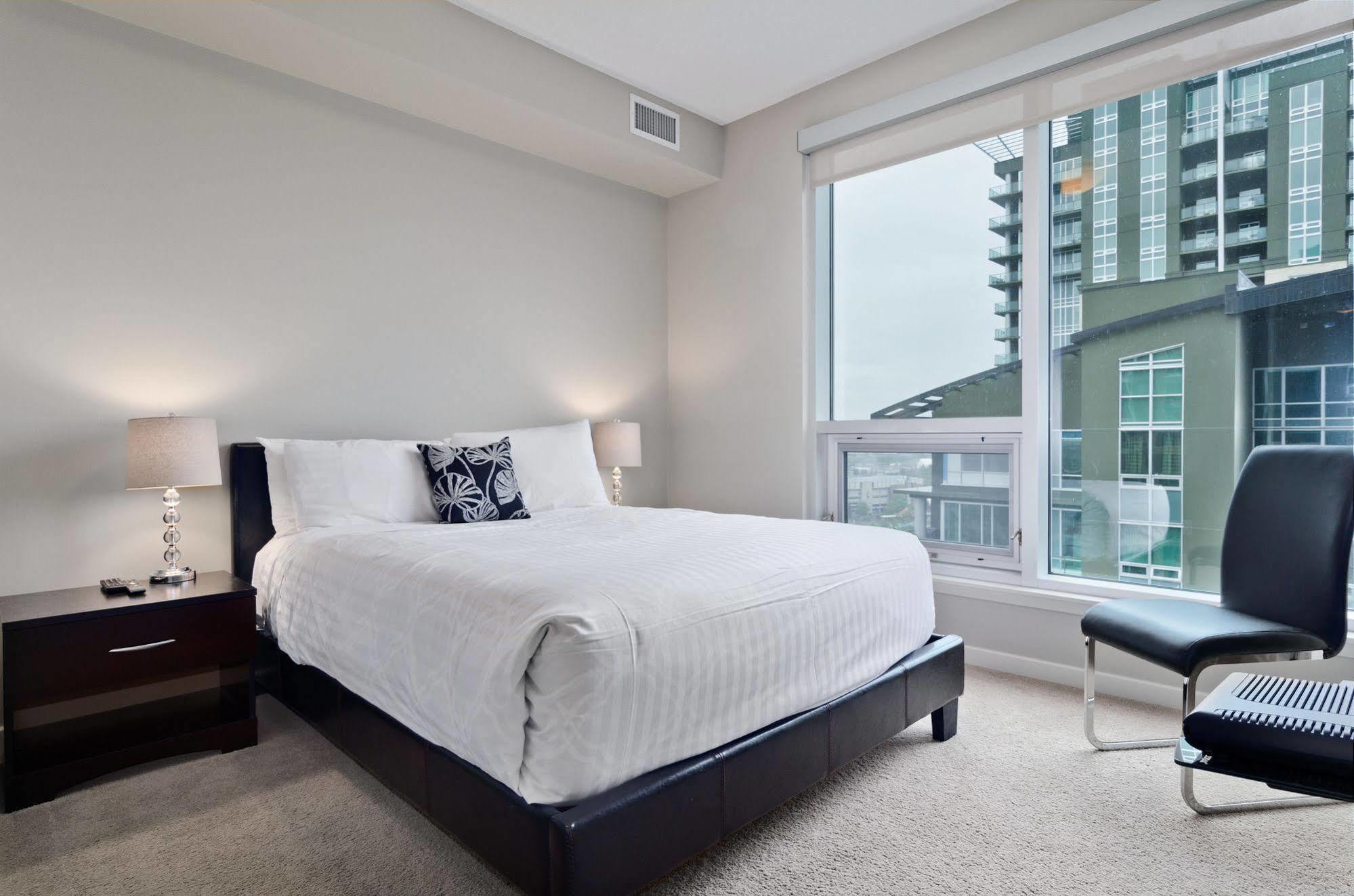 Executive Suites By Roseman - Alura Calgary Extérieur photo