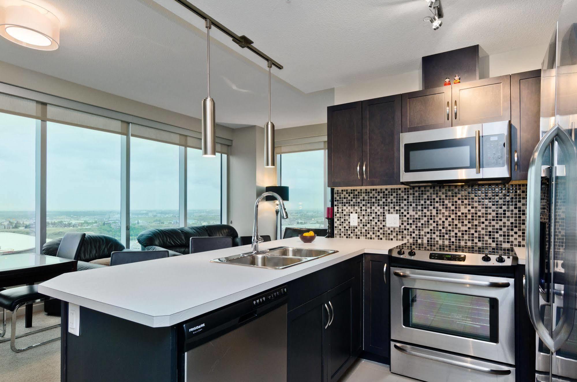 Executive Suites By Roseman - Alura Calgary Extérieur photo
